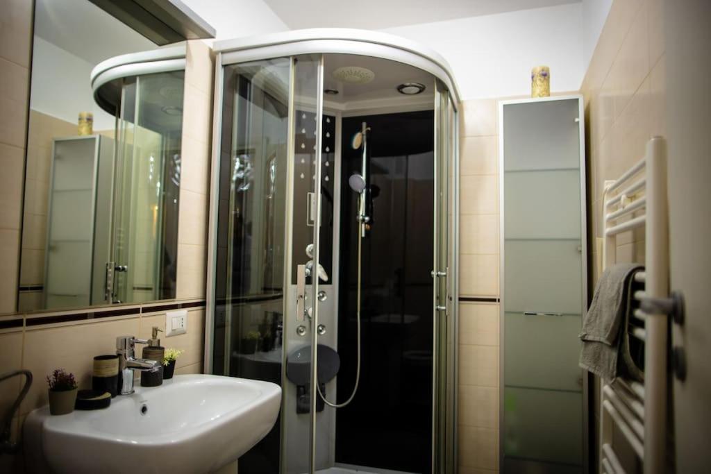 Place In Drumul Taberei Apartment *